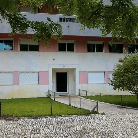 Benfica Family House Apartman *